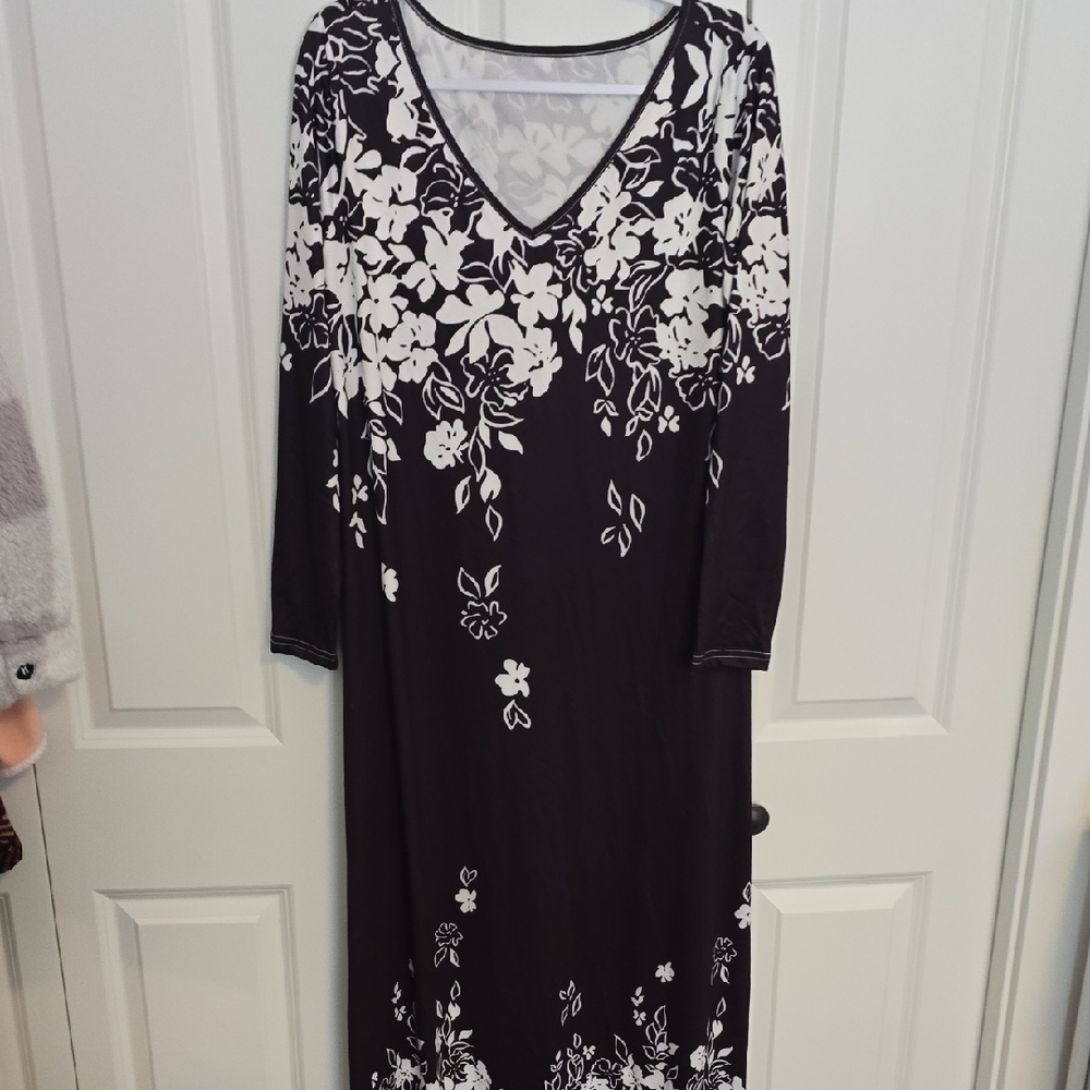 Elegant Black and White Floral Dress